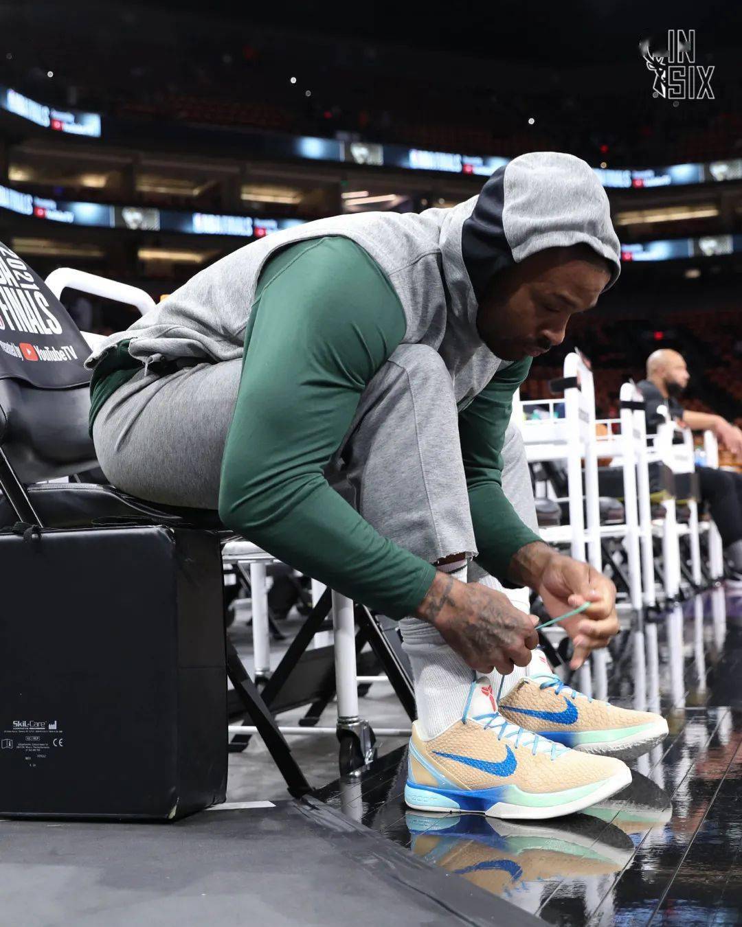 战神队主场击败雄鹿,豪取五连胜 战神队主场击败雄鹿,豪取五连胜