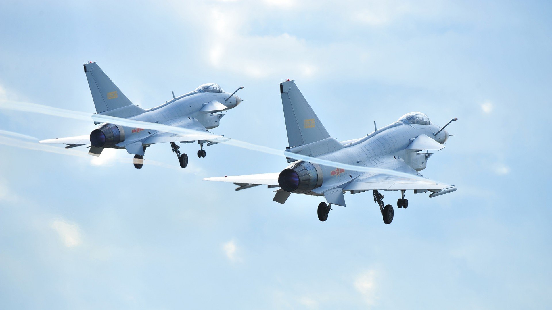 唯一性的双面镜像，当基米希的关键绝杀，遇见南非对佛罗伦萨的制霸