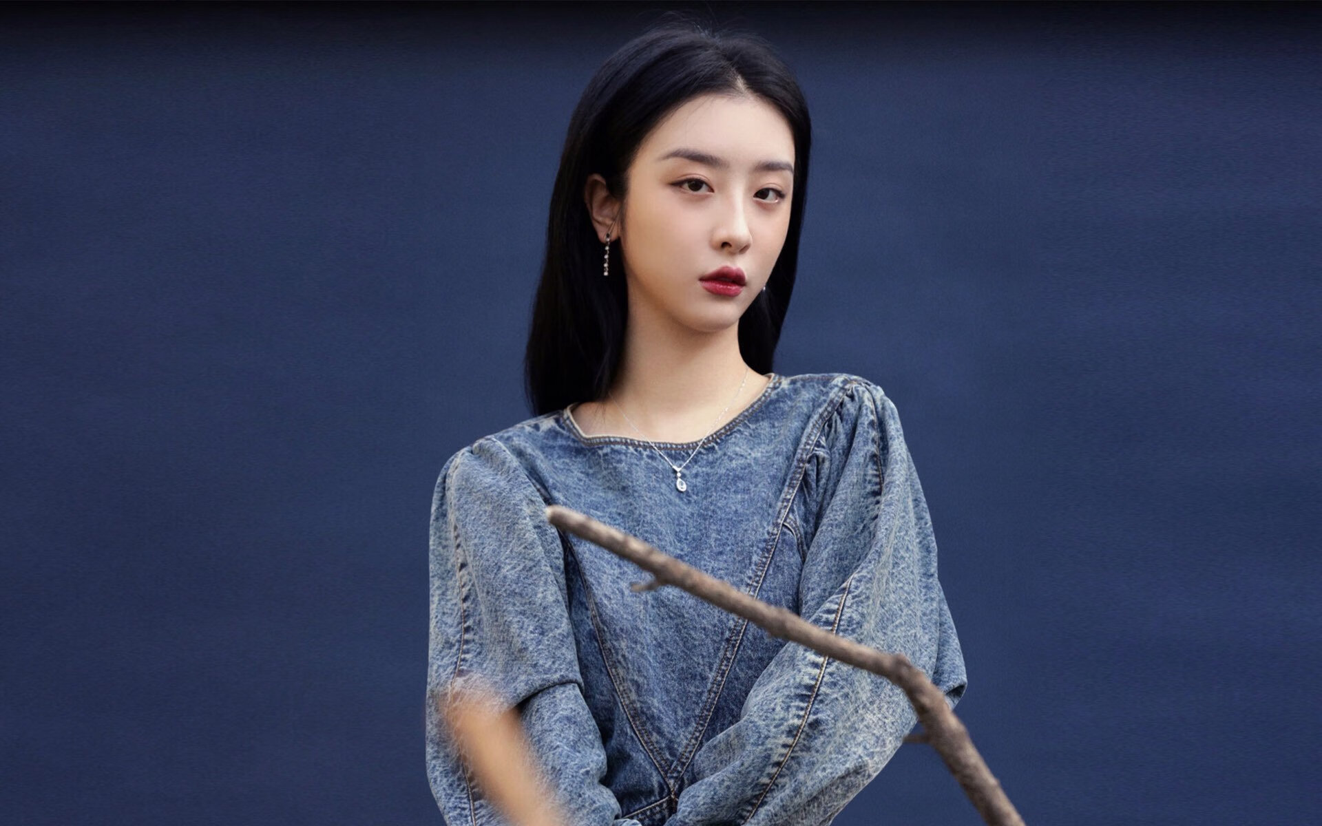 步行者编织铁网封锁老鹰，浓眉化身守夜人成为关键先生