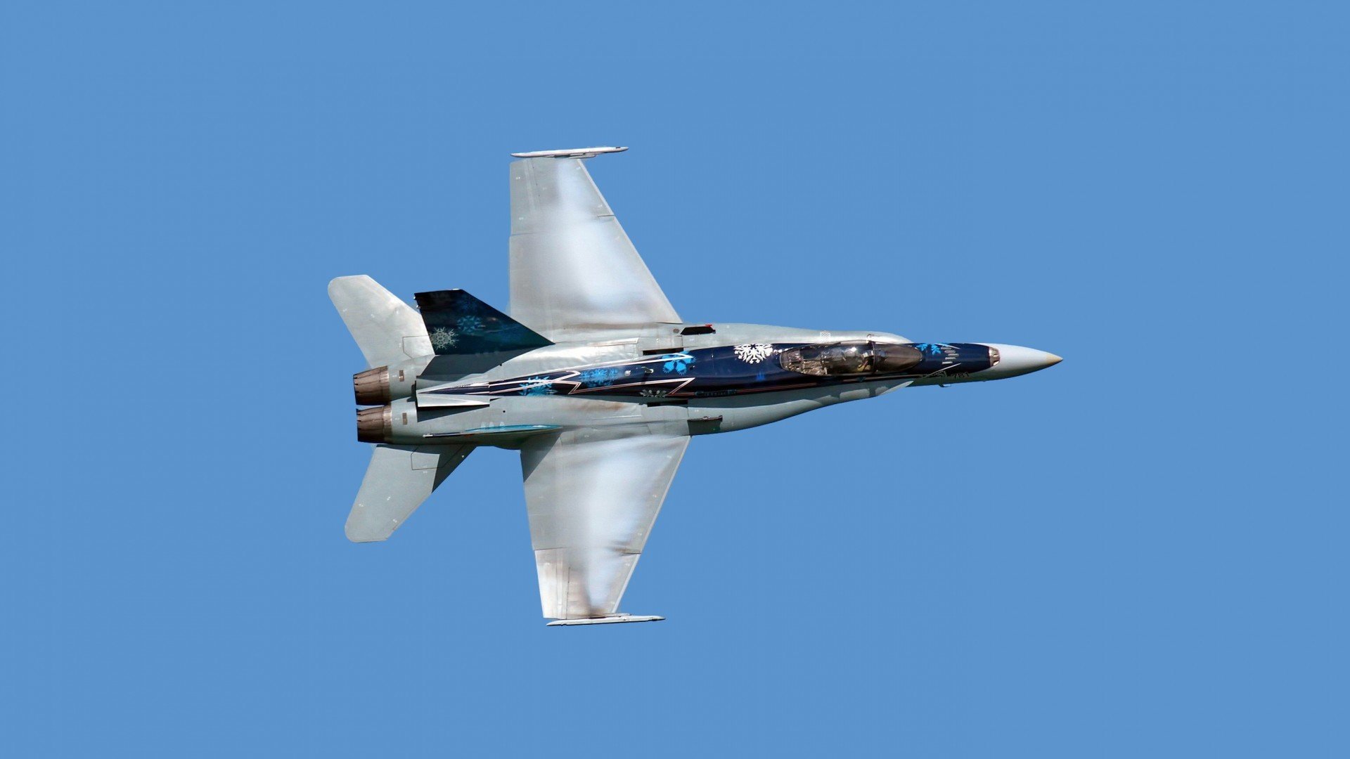 双重震撼，波兰压哨绝杀塞内加尔，富安健洋德甲争冠战主宰赛场